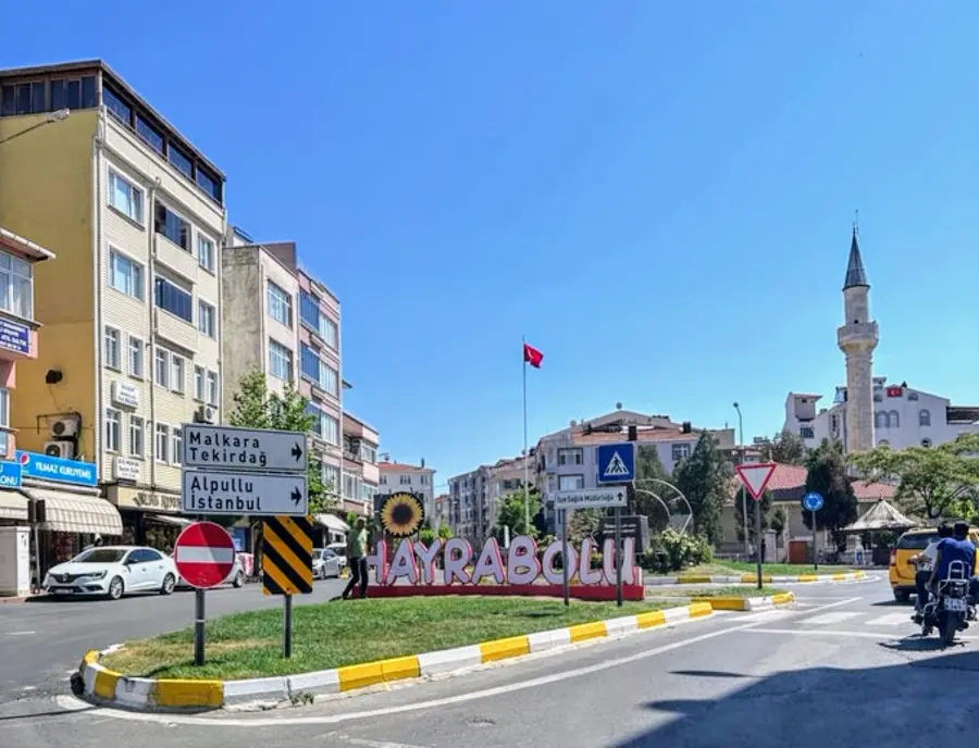 Hayrabolu Oto Kurtarma – Tekirdağ Yol Yardımında Güvenin Adı